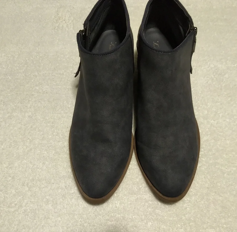 Simply Vera Vera Wang Dark Blue Ankle Boots - Size 9